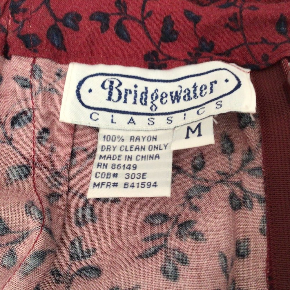 Bridgewater Classics - Burgundy skirt with blue foliage design - Picture 6 of 6
